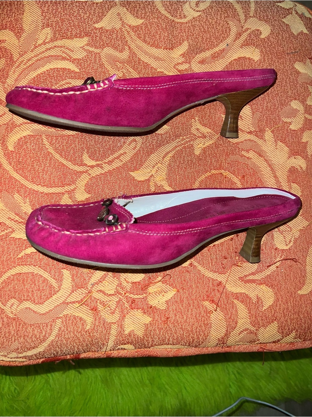 fuchsia kitten heels